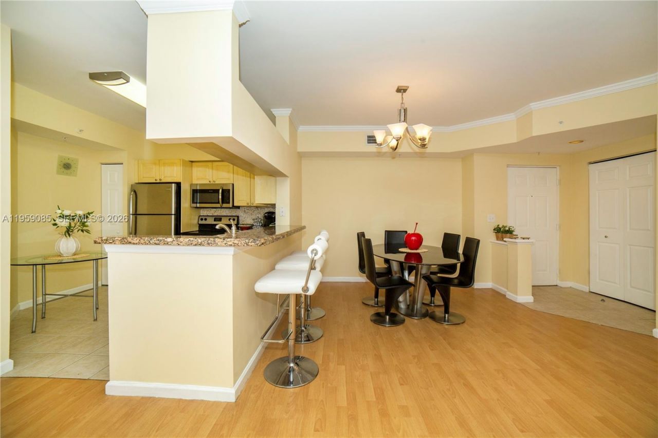 17150 N Bay Rd, Unit 2920, Sunny Isles Beach, FL 33160 Photo