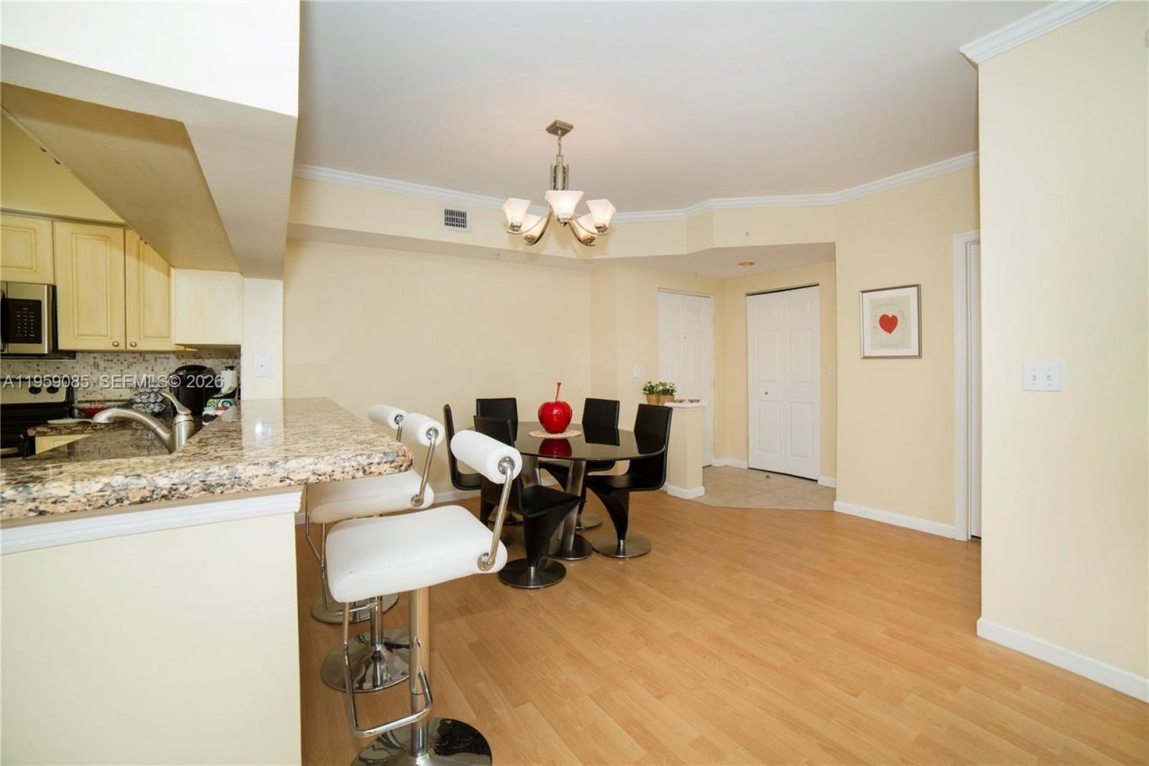 17150 N Bay Rd, Unit 2920, Sunny Isles Beach, FL 33160 Photo