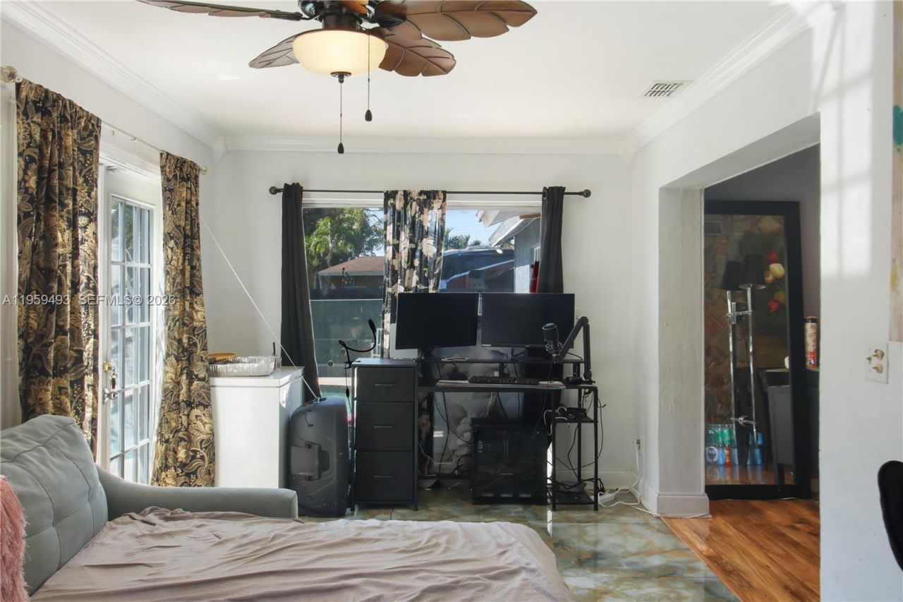 9710 NW 10th St , Pembroke Pines, FL 33024 Photo