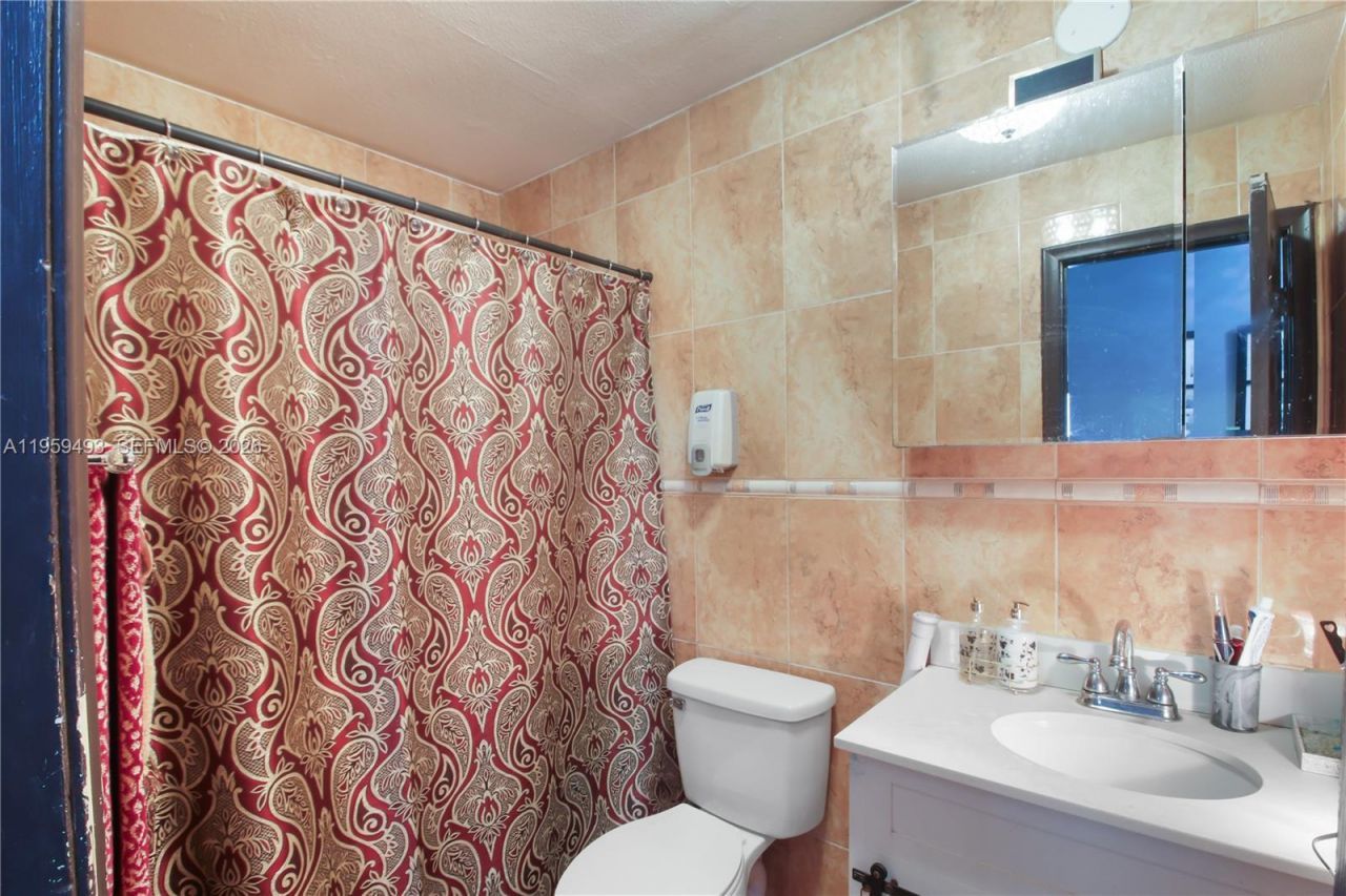 9710 NW 10th St , Pembroke Pines, FL 33024 Photo