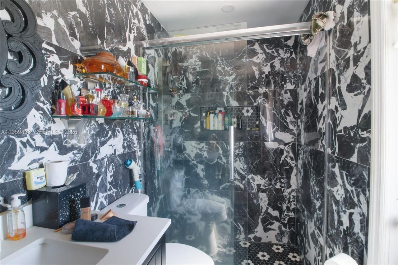 9710 NW 10th St , Pembroke Pines, FL 33024 Photo