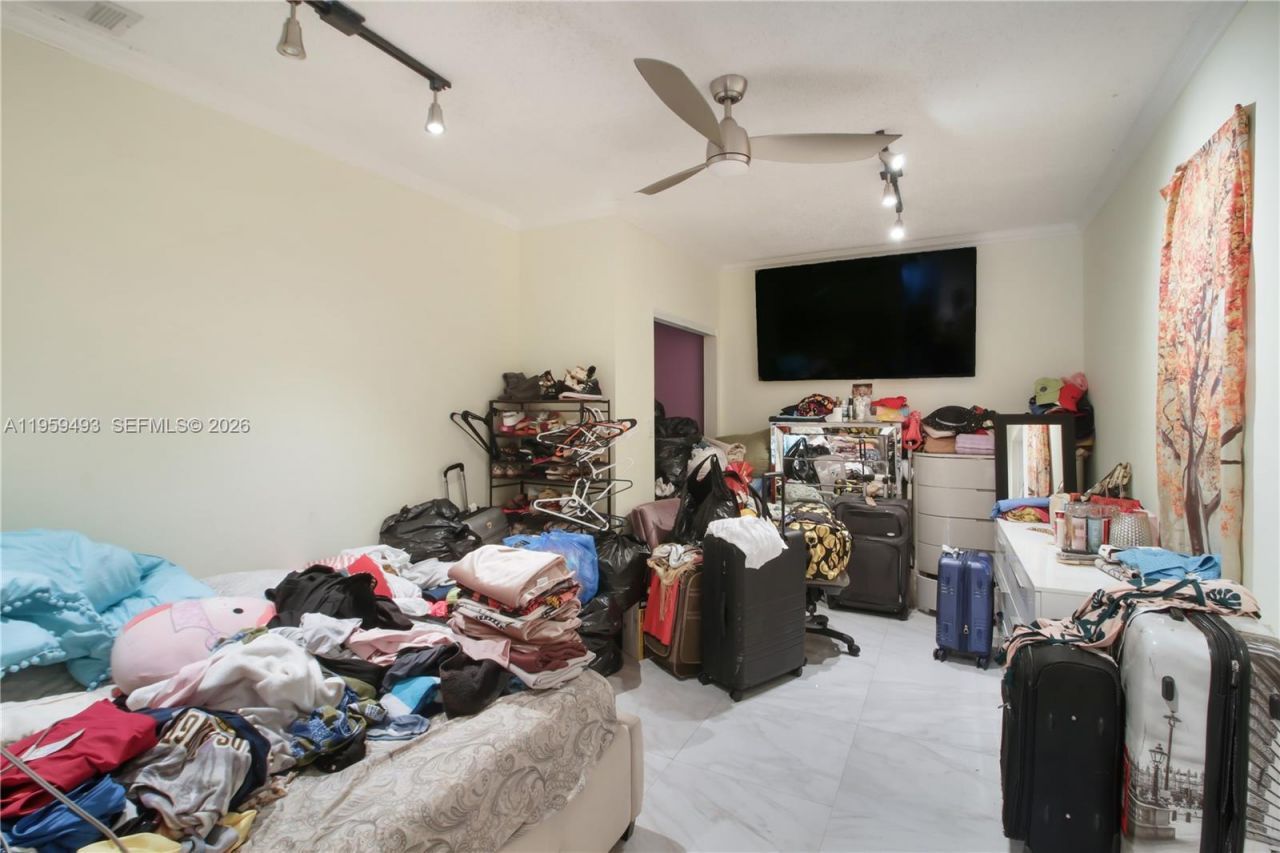 9710 NW 10th St , Pembroke Pines, FL 33024 Photo