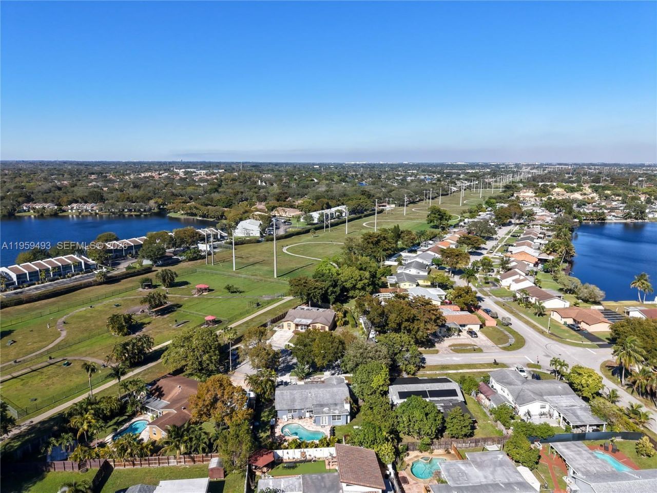 9710 NW 10th St , Pembroke Pines, FL 33024 Photo