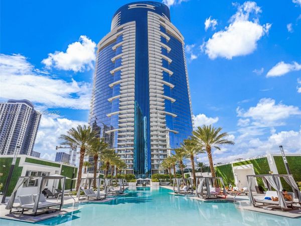 851 NE 1st Ave , Unit 204, Miami, FL 33132