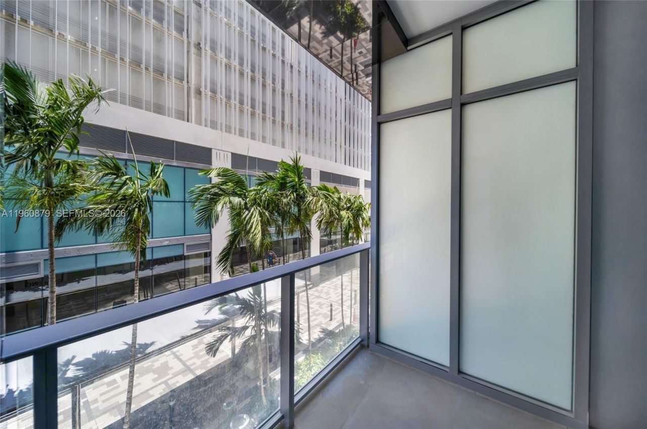 851 NE 1st Ave , Unit 204, Miami, FL 33132 Photo