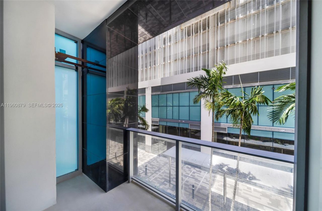 851 NE 1st Ave , Unit 204, Miami, FL 33132 Photo