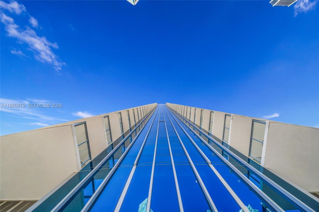 851 NE 1st Ave , Unit 204, Miami, FL 33132 Photo