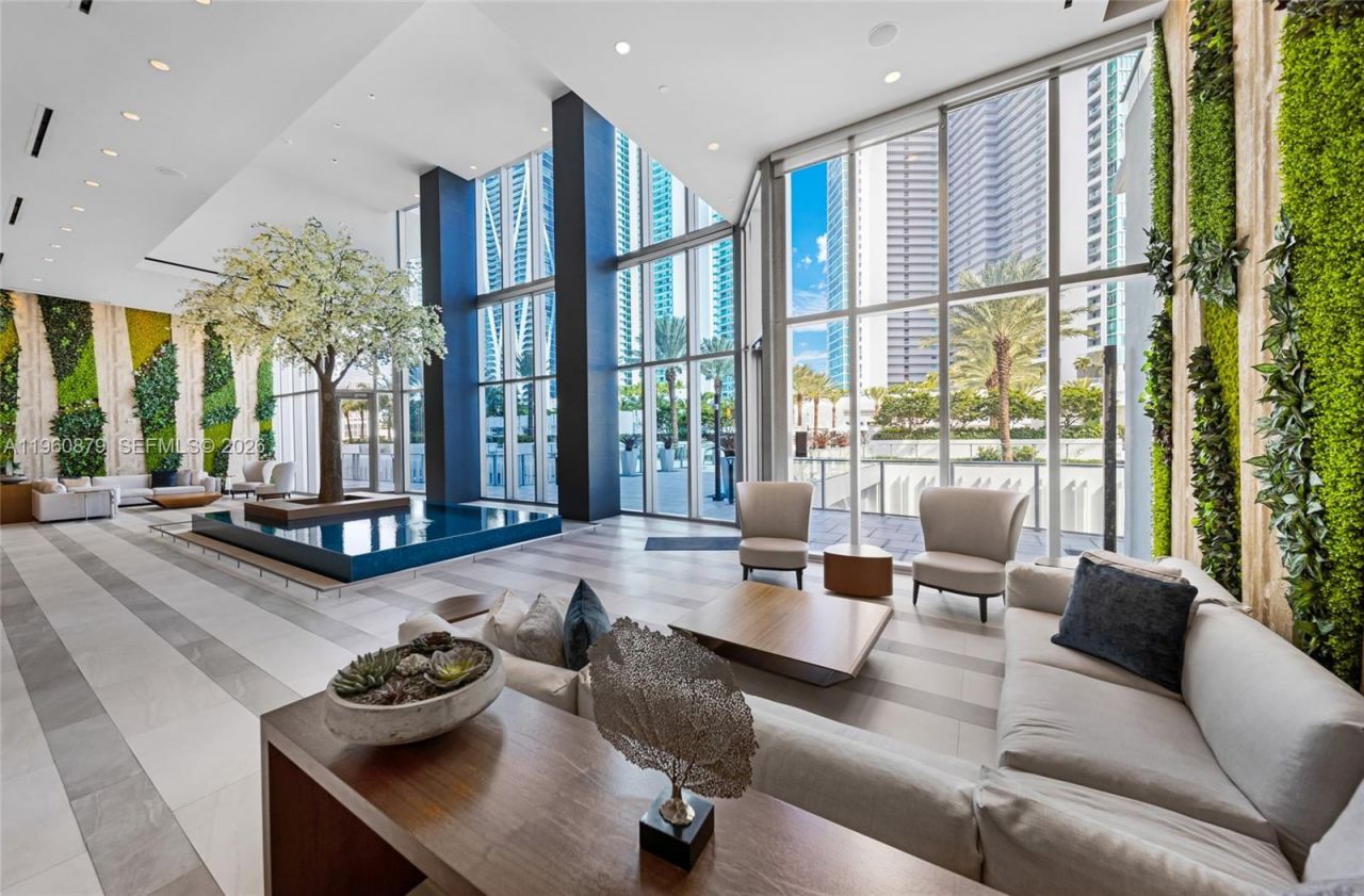 851 NE 1st Ave , Unit 204, Miami, FL 33132 Photo