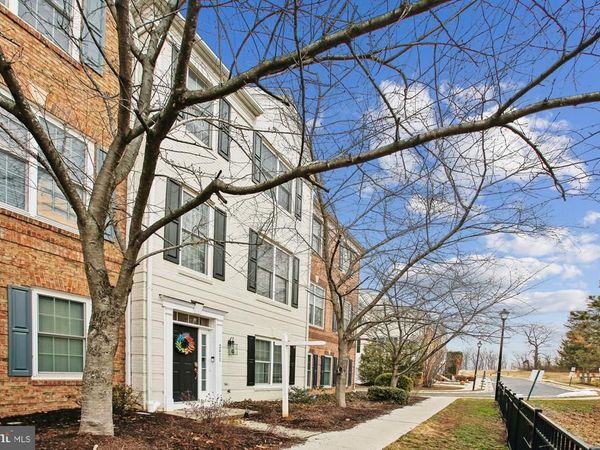 2411 HUNTINGTON PARK DRIVE, ALEXANDRIA, VA 22303