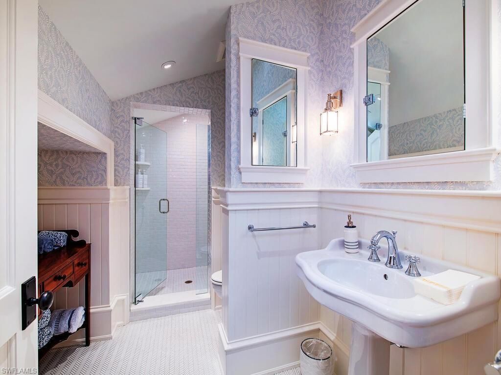 1963 Gulf Shore Blvd S, Naples, FL 34102 Photo