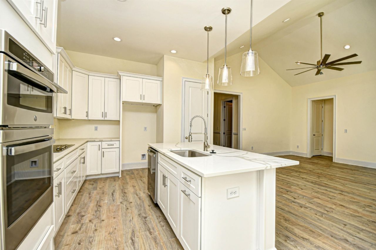 269 Waterfall Circle Photo 12