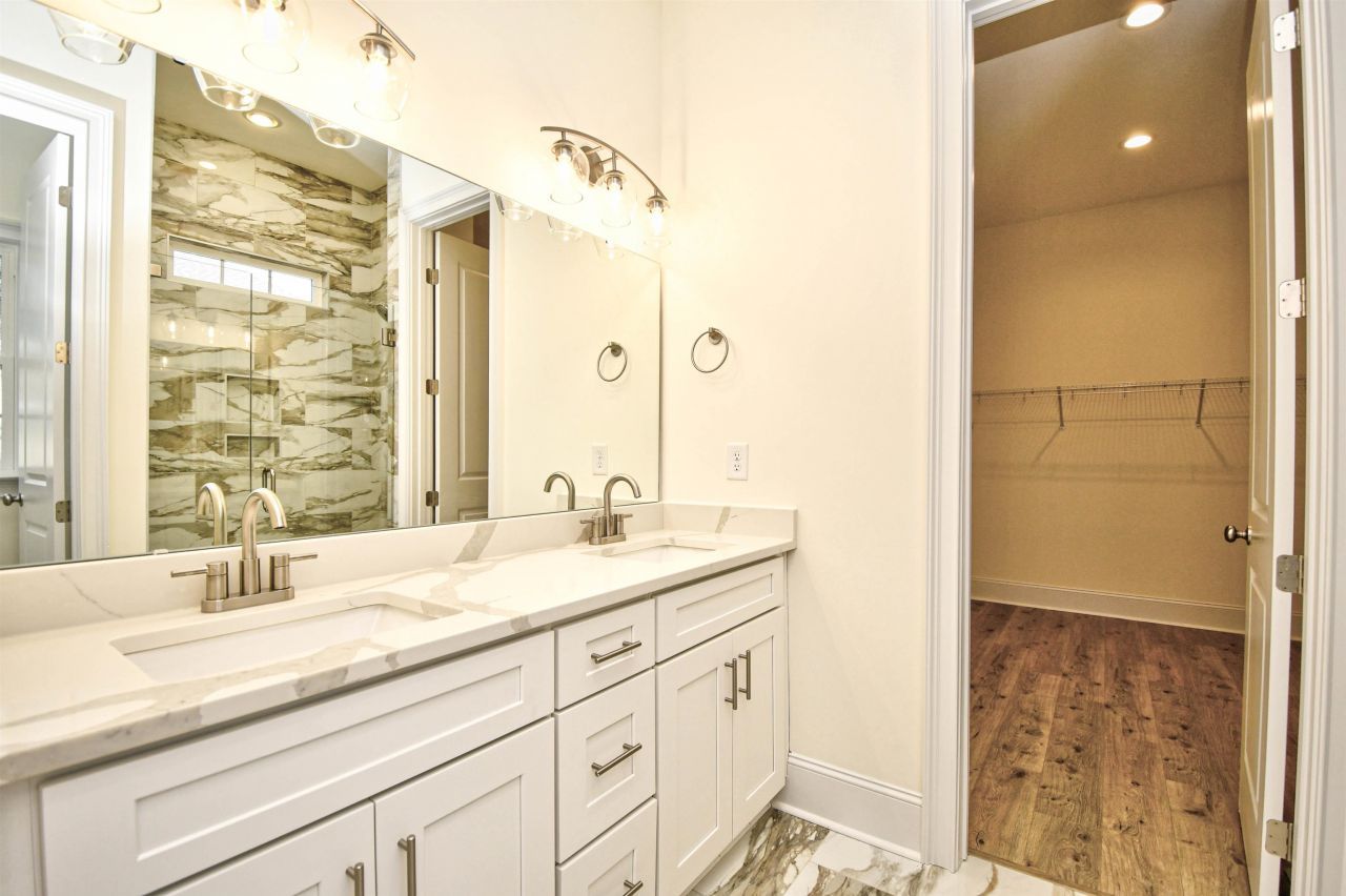 269 Waterfall Circle Photo 16