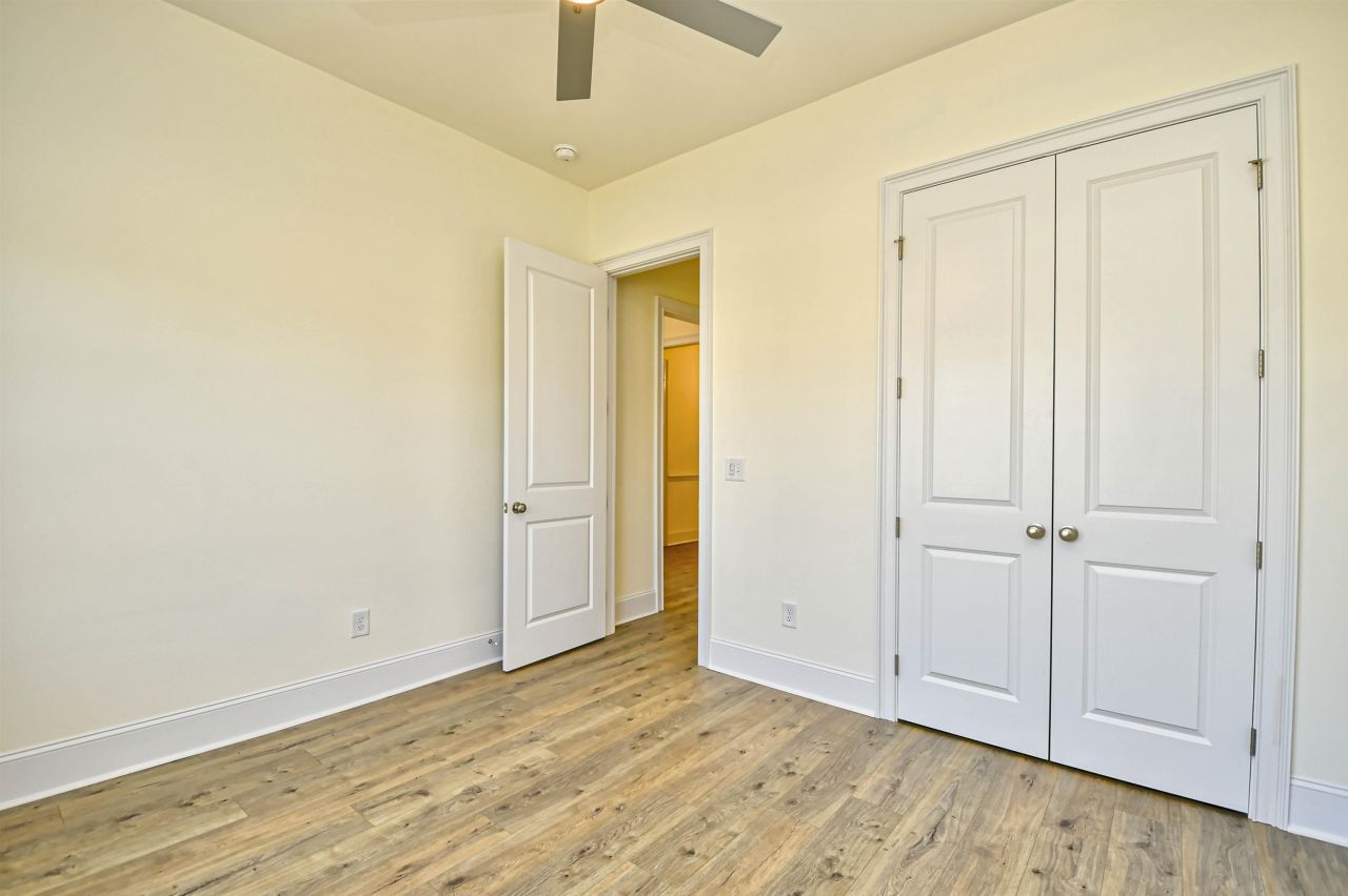 269 Waterfall Circle Photo 20