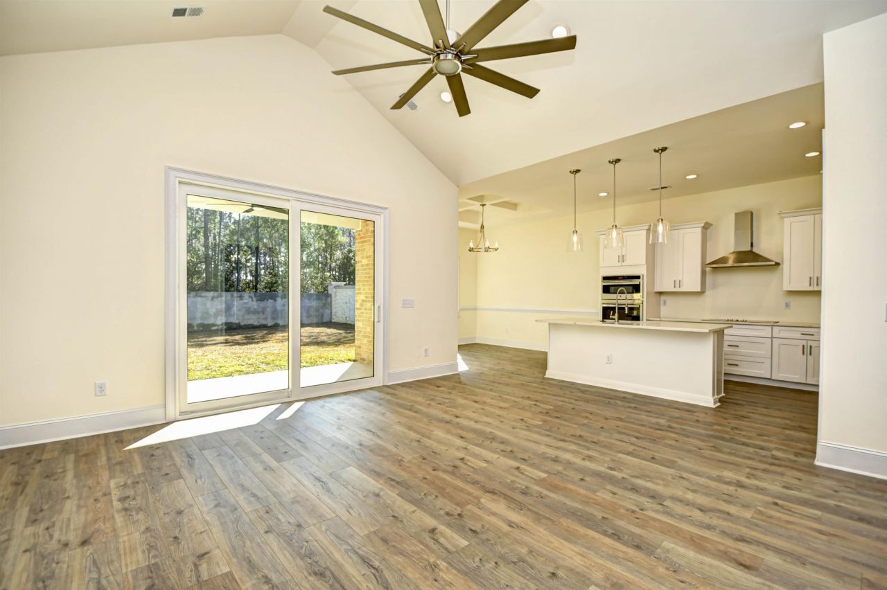 269 Waterfall Circle Photo 6