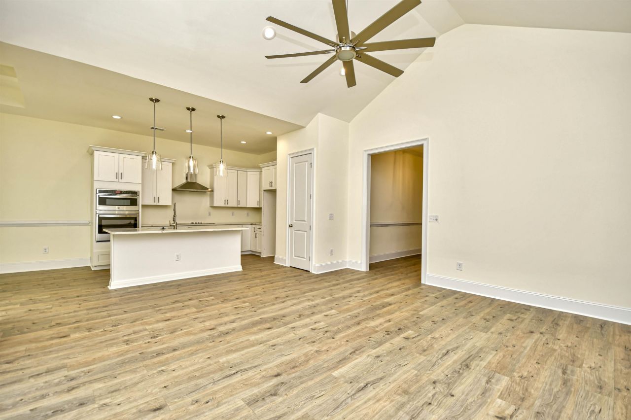 269 Waterfall Circle Photo 7