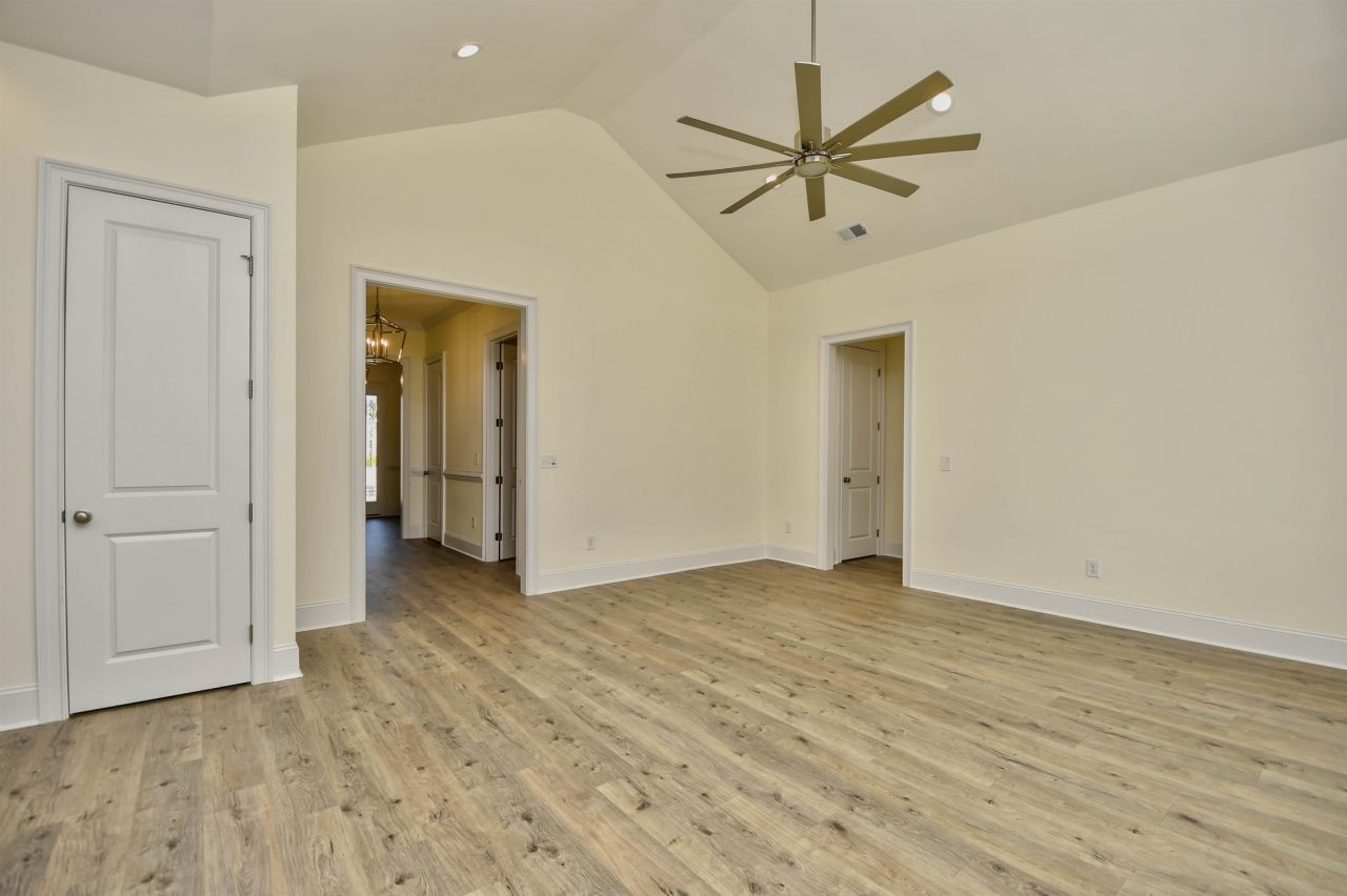 269 Waterfall Circle Photo 8