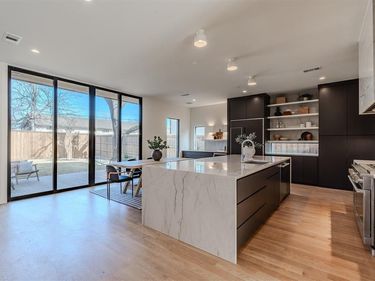 7115 Casa Loma Avenue, Dallas, TX 75214