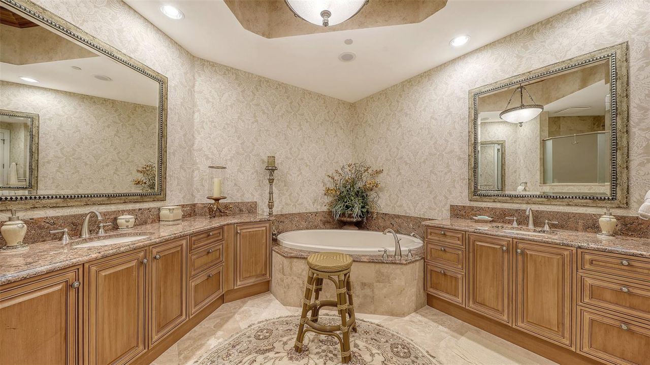 4127 Gulf Of Mexico Drive, Unit N102, Longboat Key, FL 34228 Photo