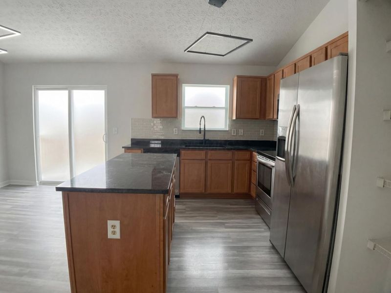 5691 Matuka Drive, Columbus, OH 43232 Photo 11