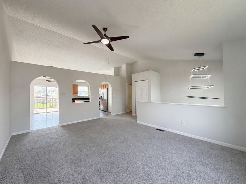 5691 Matuka Drive, Columbus, OH 43232 Photo 11