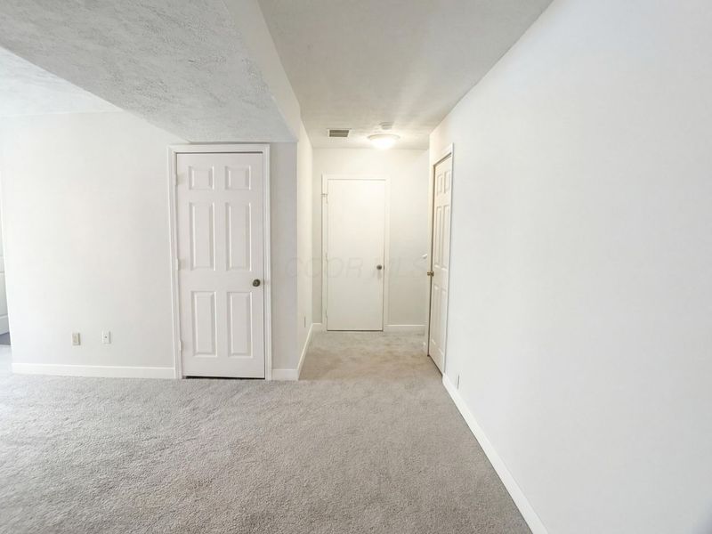 5691 Matuka Drive, Columbus, OH 43232 Photo 22