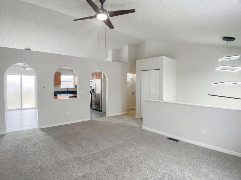 5691 Matuka Drive, Columbus, OH 43232 Photo 7