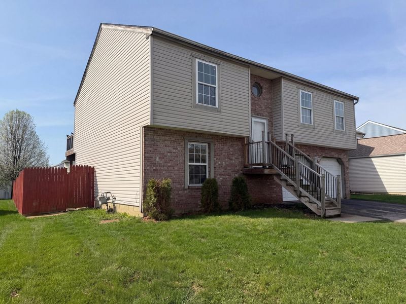 5691 Matuka Drive, Columbus, OH 43232 Photo 7