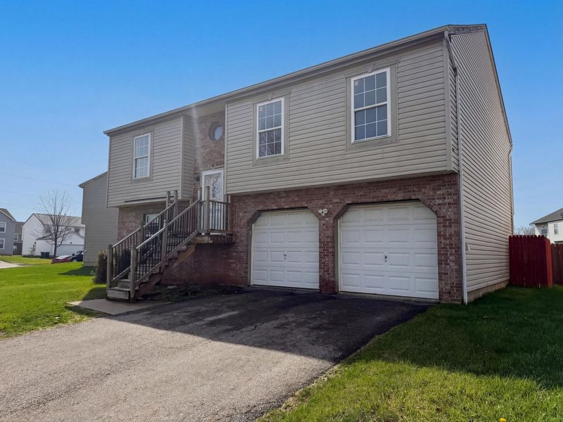 5691 Matuka Drive, Columbus, OH 43232 Photo 8