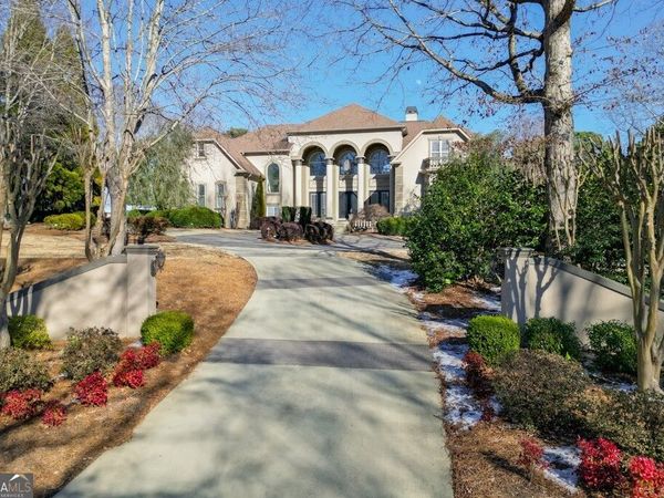 1905 Kathy Whitworth Drive, Braselton, GA 30517