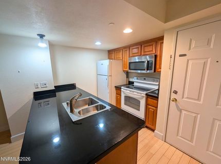 450 N Arlington Avenue, Unit 502, Reno, NV 89503 Photo