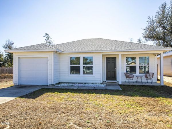 4942 Oak Avenue, Youngstown, FL 32466