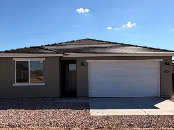 3235 W Encanto Drive, Eloy, AZ 85131