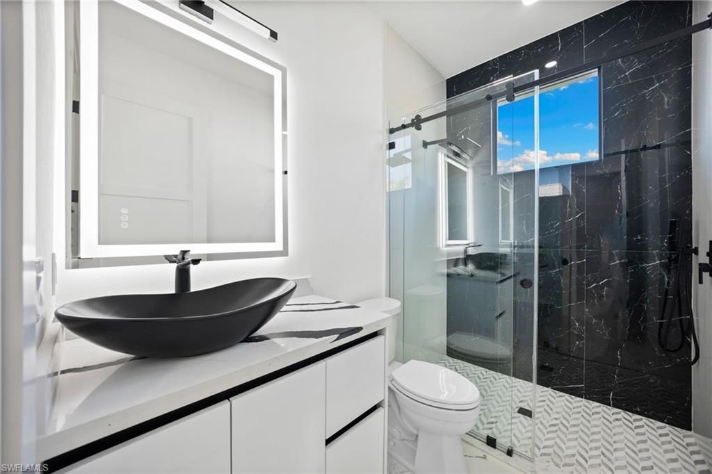 135 7th St N, Naples, FL 34102 Photo