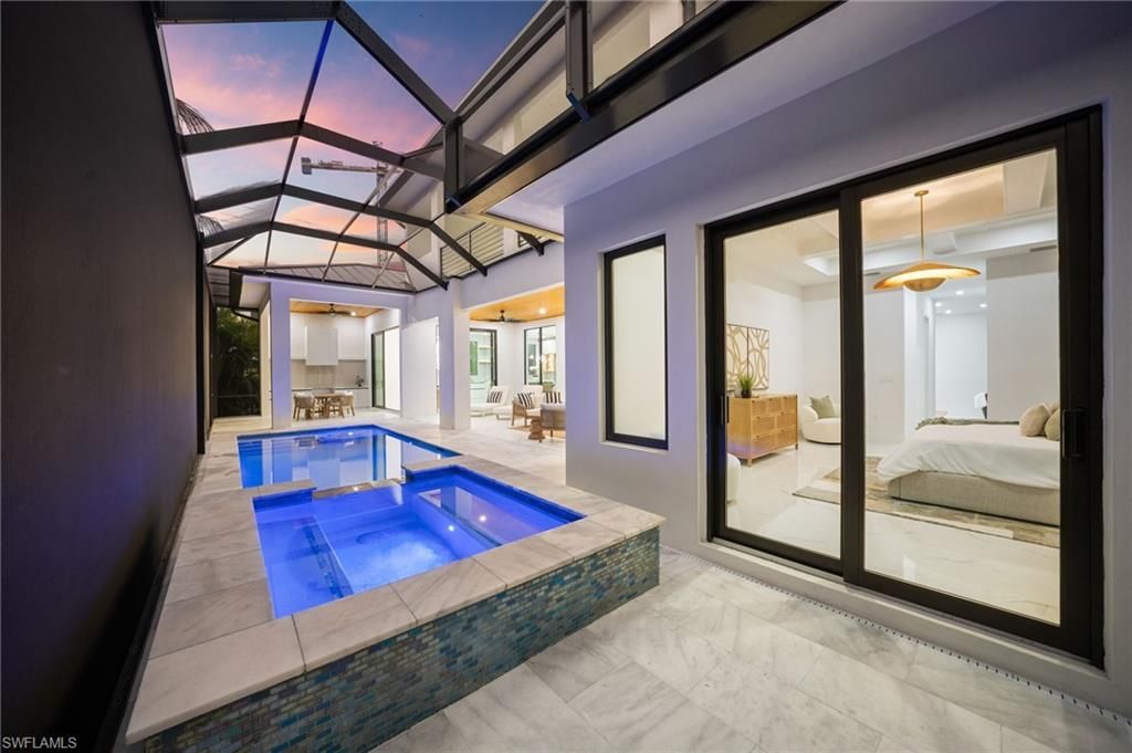 135 7th St N, Naples, FL 34102 Photo