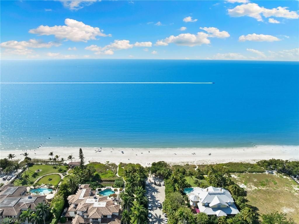 135 7th St N, Naples, FL 34102 Photo