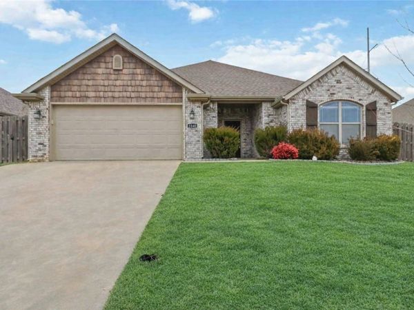 1140 Rosemary Street, Centerton, AR 72719