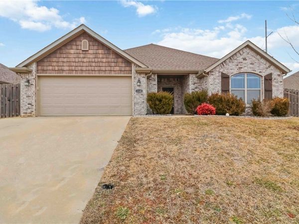 1140 Rosemary Street, Centerton, AR 72719