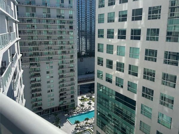 185 SW 7th St, Unit 2406, Miami, FL 33130