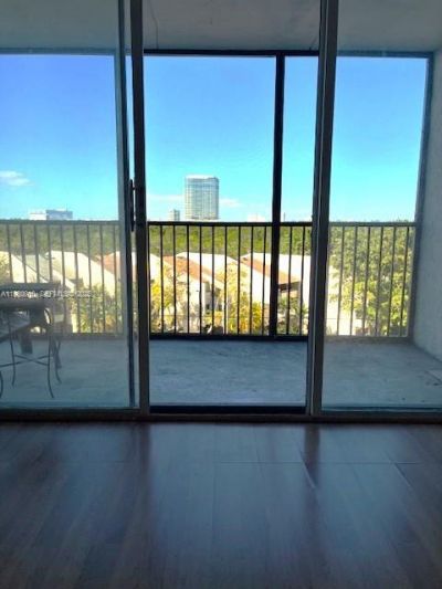 2500 NE 135th St, Unit B506, North Miami, FL 33181 Photo