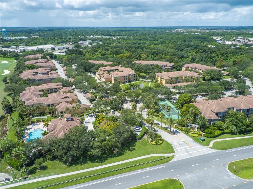 5015 Fairways Circle, Unit A102, Vero Beach, FL 32967 Photo