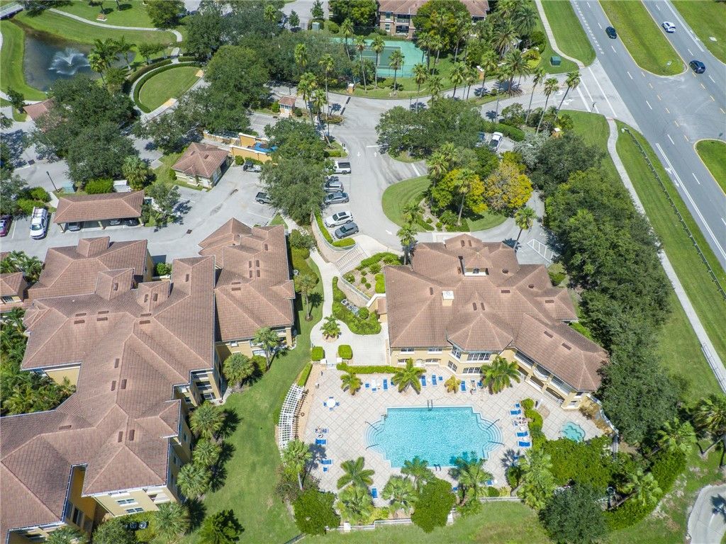 5015 Fairways Circle, Unit A102, Vero Beach, FL 32967 Photo