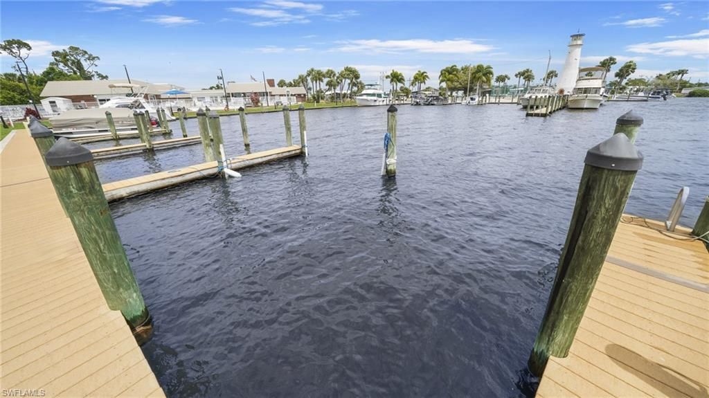 5517 Salem Ln, North Fort Myers, FL 33917 Photo