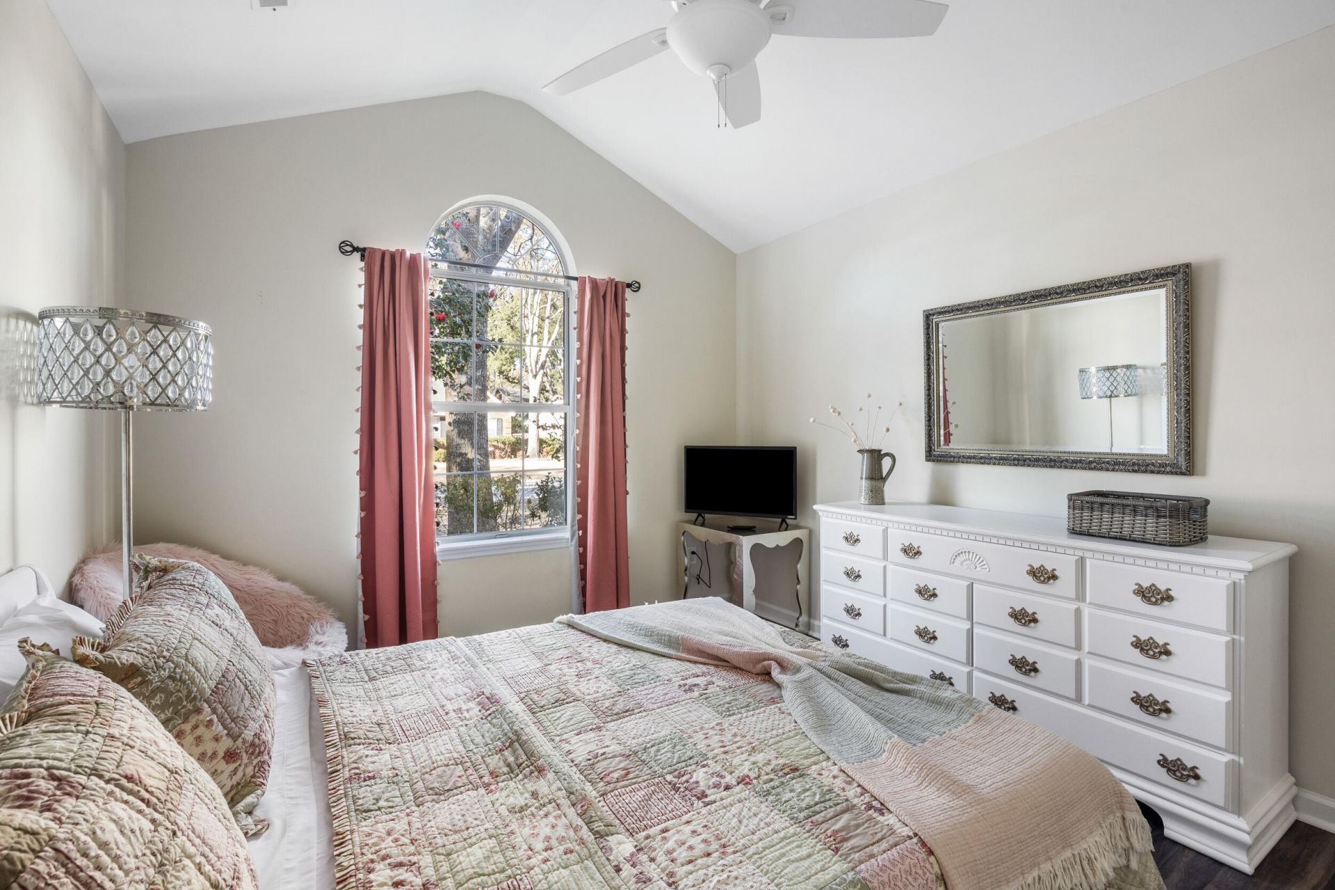 304 Mount Royall Drive Photo 20