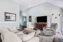 304 Mount Royall Drive photo 4