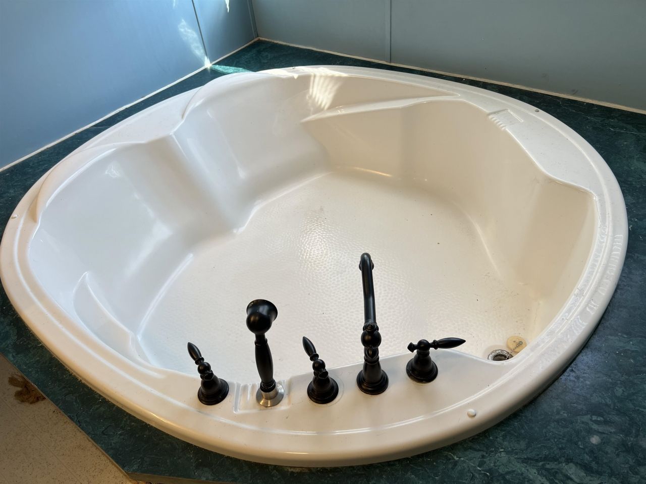 1672 Ursa Major Dr. Photo 17