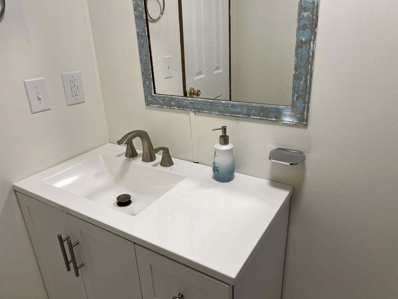 1672 Ursa Major Dr. Photo 24