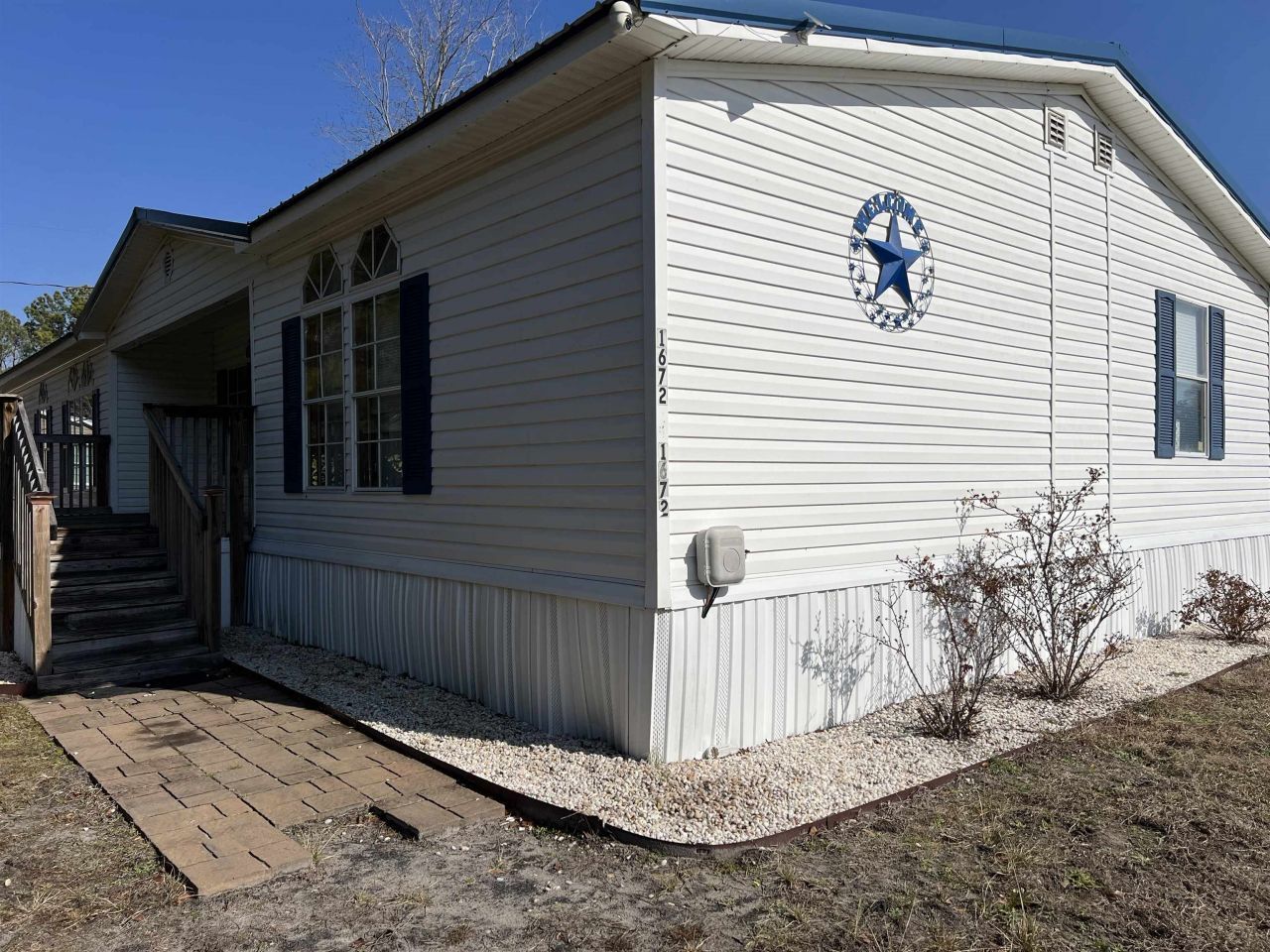 1672 Ursa Major Dr. Photo 34