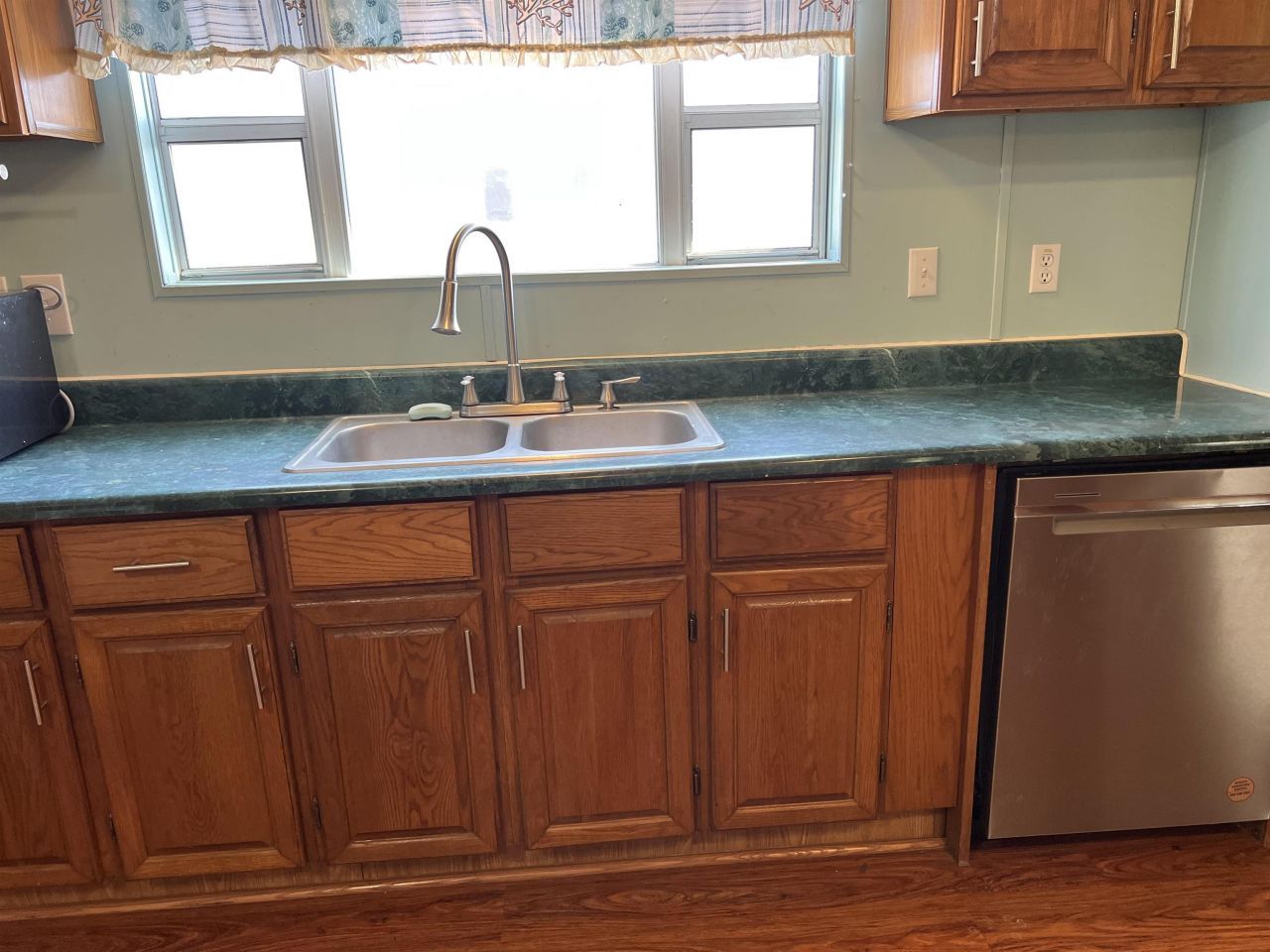 1672 Ursa Major Dr. Photo 8