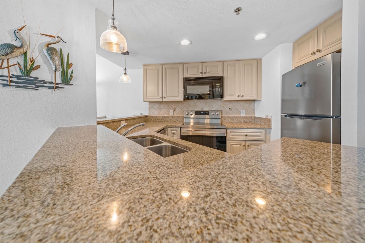 4800 S Ocean Blvd. Photo 6