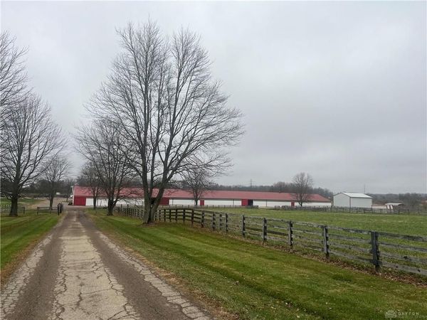 3761 Ferry Road, Sugarcreek Township, OH 45305